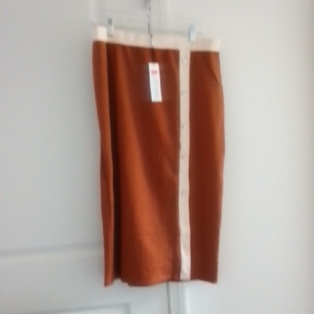 NWT Kate Kasin Chic Tan Midi Skirt with Button Accents